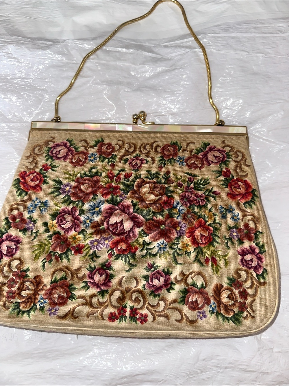 Vintage Petit Point Embrodiered Tapestry Floral Kiss Lock Closure Lined Purse